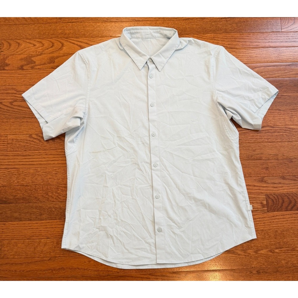 Lululemon Airing Easy Button Down Shirt Mens XL Light Blue Short Sleeve Tech